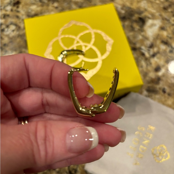 Kendra Scott glamorous green and blue hoops - Picture 4 of 4